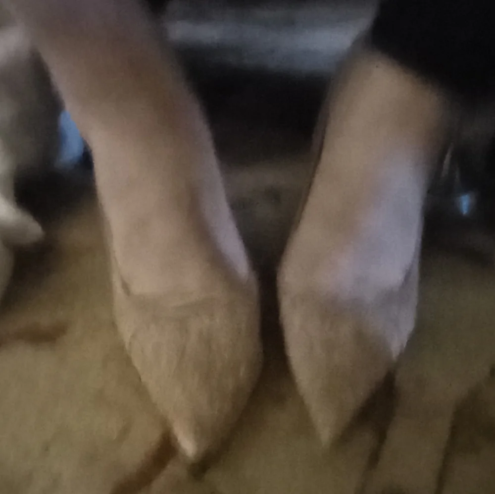 Miu Miu 38 ½ or 8 ½ Sexy Pump - Picture 6 of 7